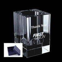 Optischen Kristall Bleistift Vase, graviert Kristall Pinsel Topf, Kristall Stift Container, können wir Firmenlogo oder Bild auf dem Stift Container gravieren, gesäumt jeden Kristall verpackt mit einer individuellen Präsentation Satin-Box.